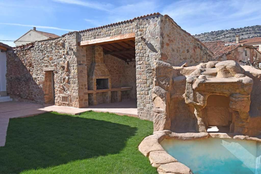 Casa Rural La Cueva Del Agua Fuentetoba Dış mekan fotoğraf